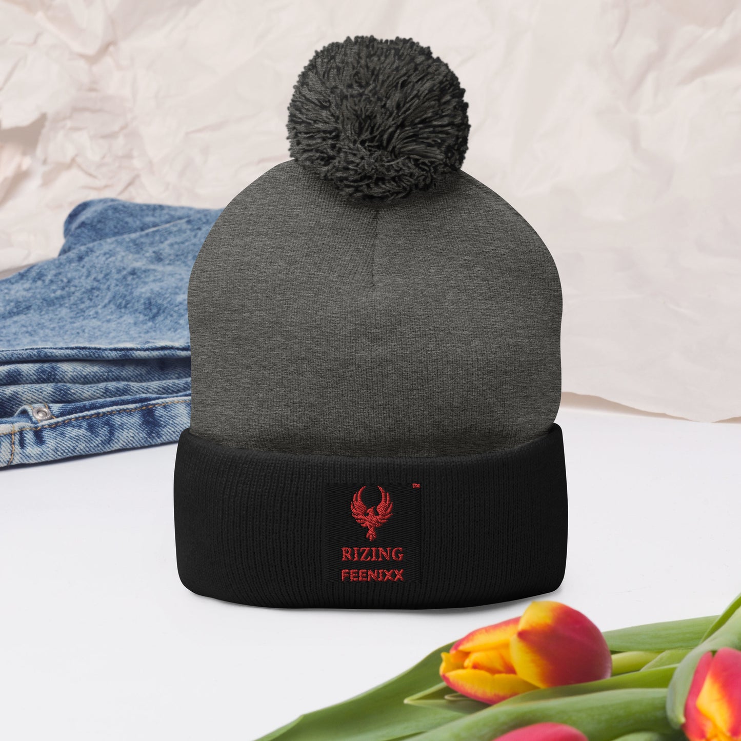 RIZING FEENIXX™ POM-POM BEANIE